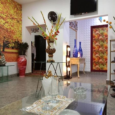 Helen One Hotel Lahor Dış mekan fotoğraf